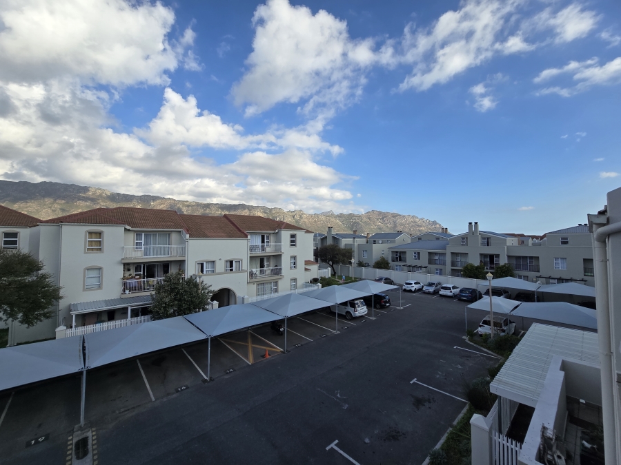 To Let 2 Bedroom Property for Rent in Gordons Bay Central Western Cape